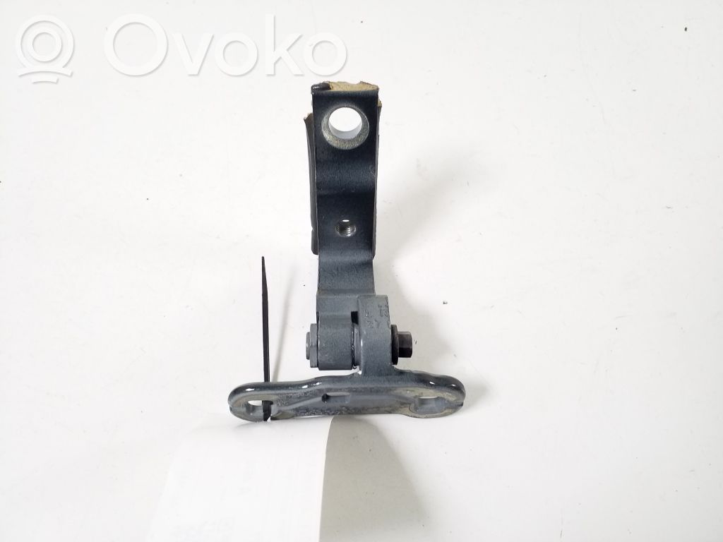 Volvo XC40 Zawias dolny drzwi przednich 