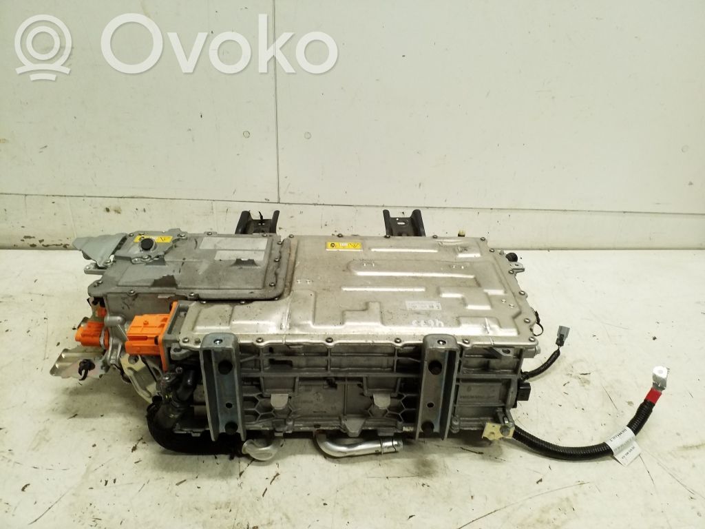 Inversor/convertidor de voltaje   296A04768R