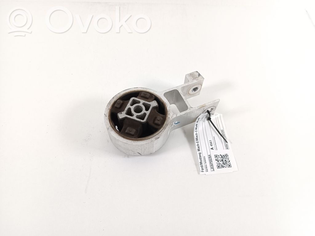 Ford Mach-E I Engine mounting bracket 
