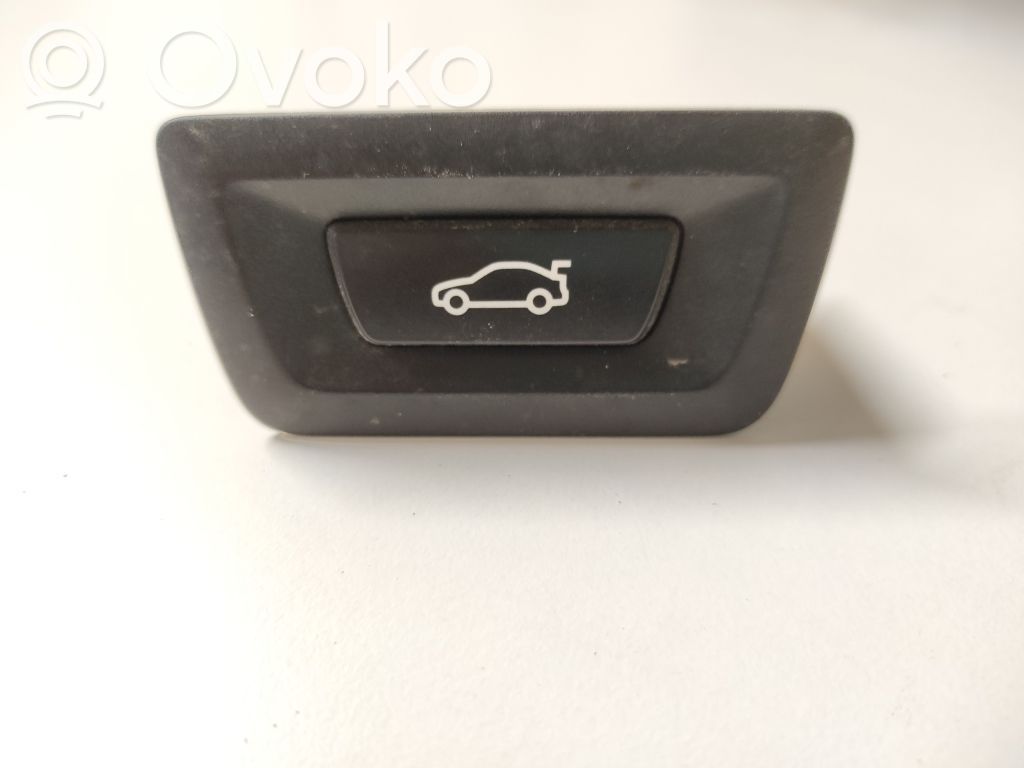 BMW 5 F10 F11 Interruptor para abrir la puerta trasera 