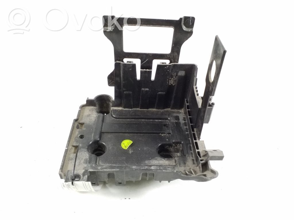 Opel Ampera- E Batteriehalterung 
