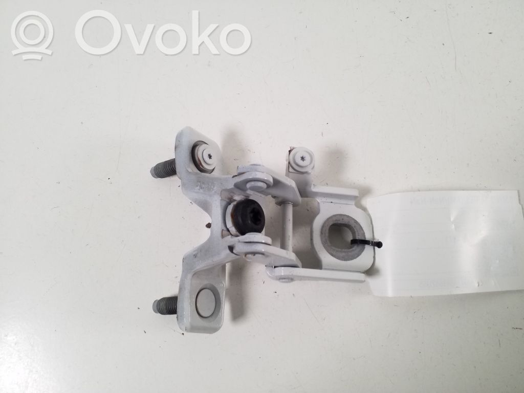 BMW 2 F46 Tailgate/trunk/boot hinge 