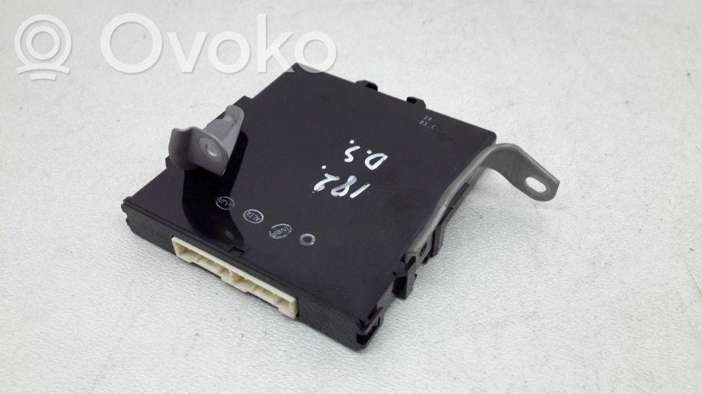 Toyota Avensis T270 Other relay 