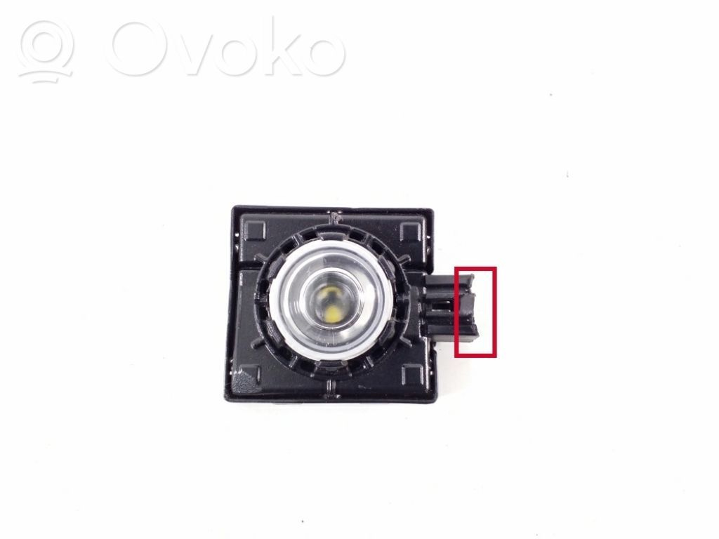 Inne oświetlenie wnętrza kabiny   80A947292B