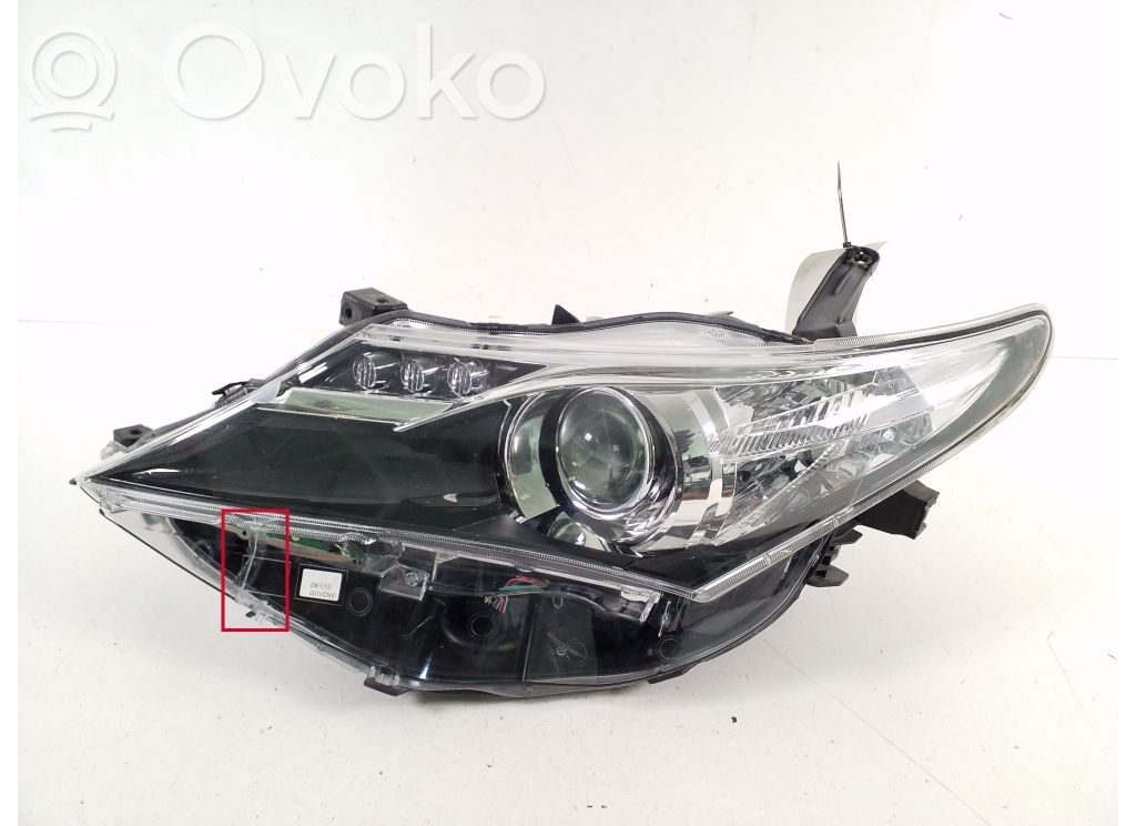 Toyota Auris E180 Phare frontale 