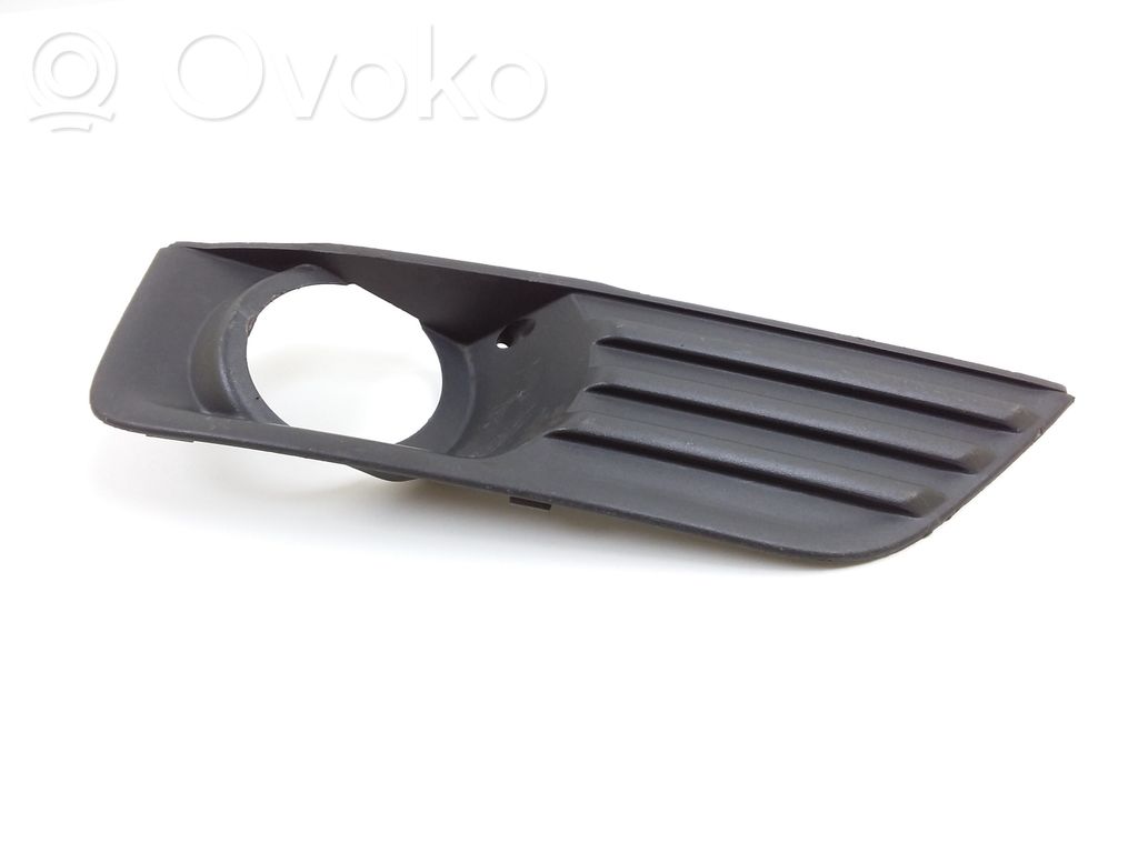 Ford Focus Front fog light trim/grill 