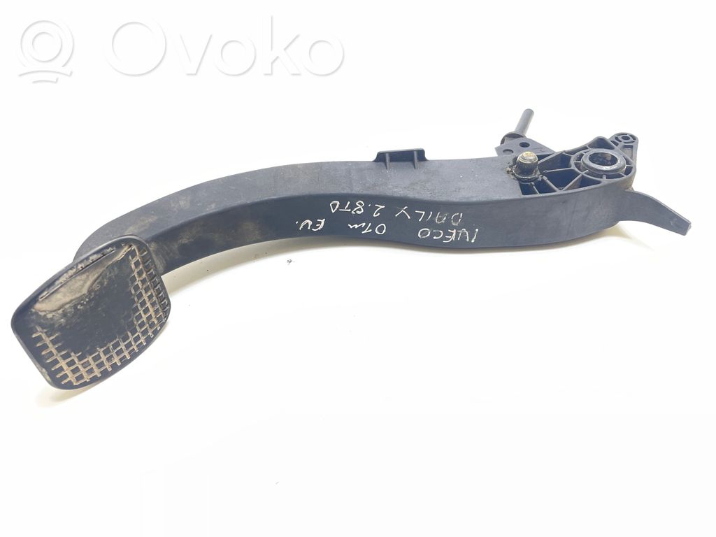 Iveco Daily 35 - 40.10 Accelerator throttle pedal 