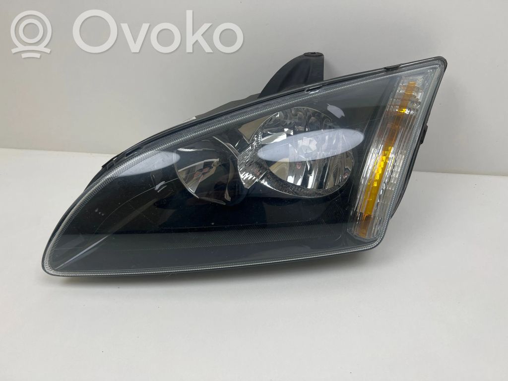 Ford Focus Scheinwerfer 
