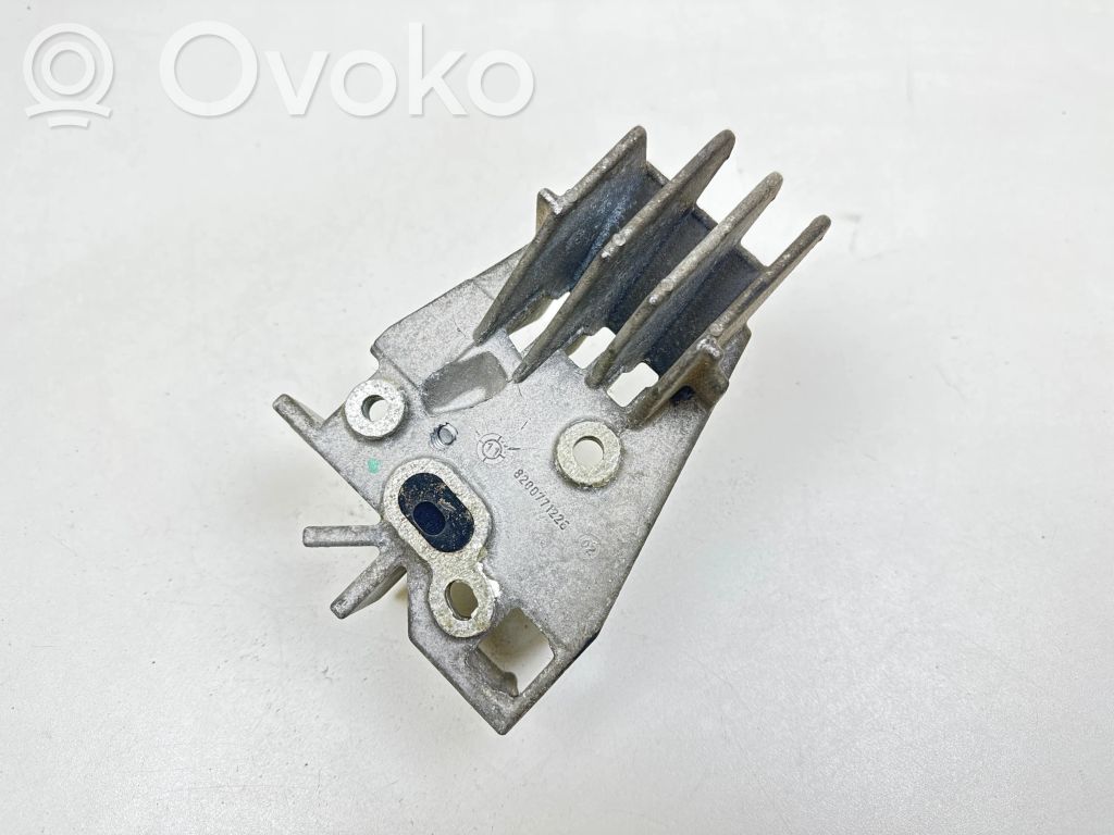 Engine mounting bracket   8200771226