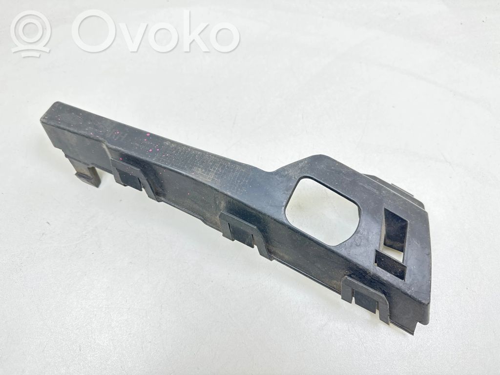 Ford Focus Front bumper mounting bracket 