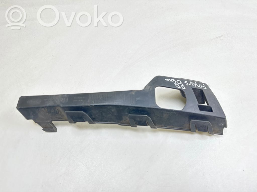 Ford Focus Front bumper mounting bracket 