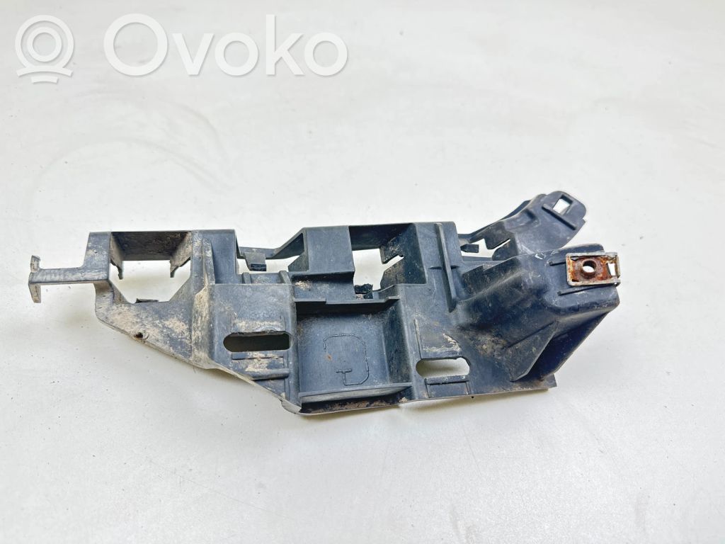Peugeot 307 Front bumper mounting bracket 