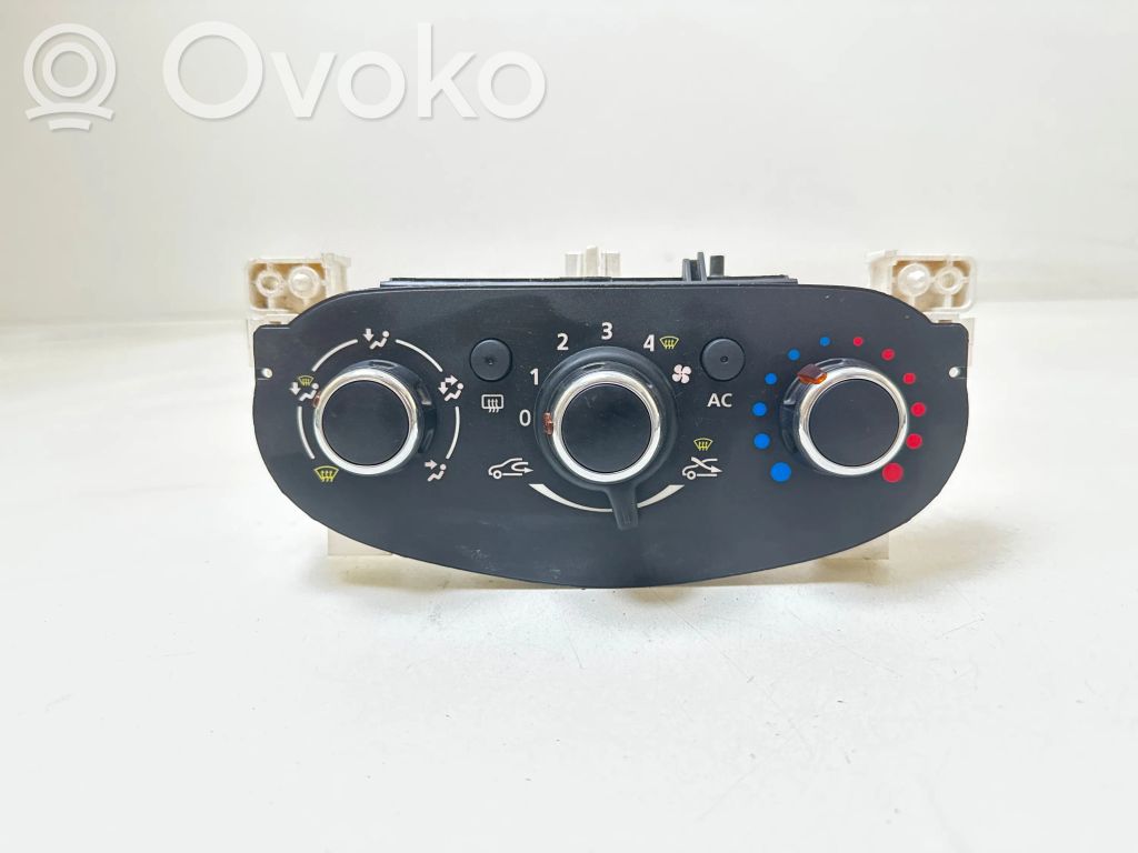 Dacia Duster Climate control unit 