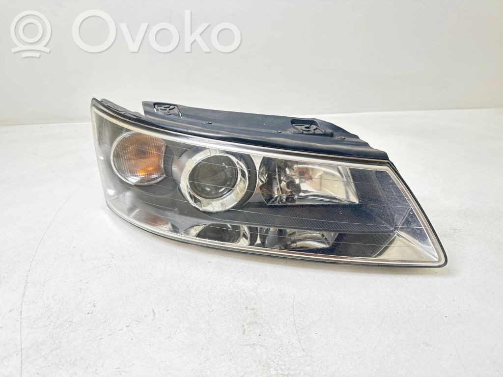 Hyundai Sonata Headlight/headlamp 