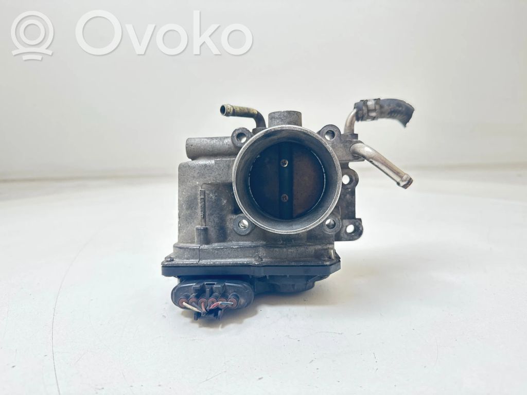 Toyota Avensis T250 Throttle valve 
