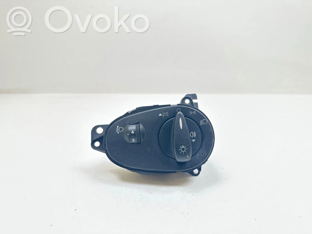 Ford Focus Light switch 