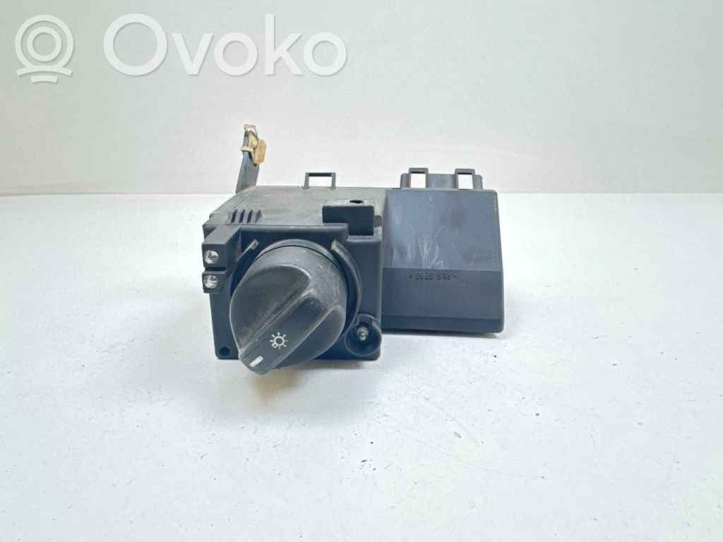 Mercedes-Benz E W210 Interruptor de luz 