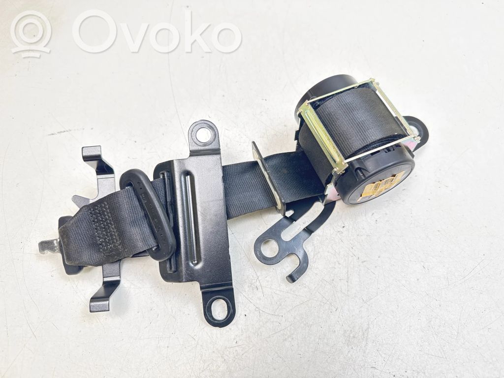 Toyota Verso Pas bezpieczeństwa fotela tylnego środkowego 