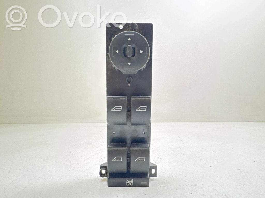 Ford Focus Electric window control switch 