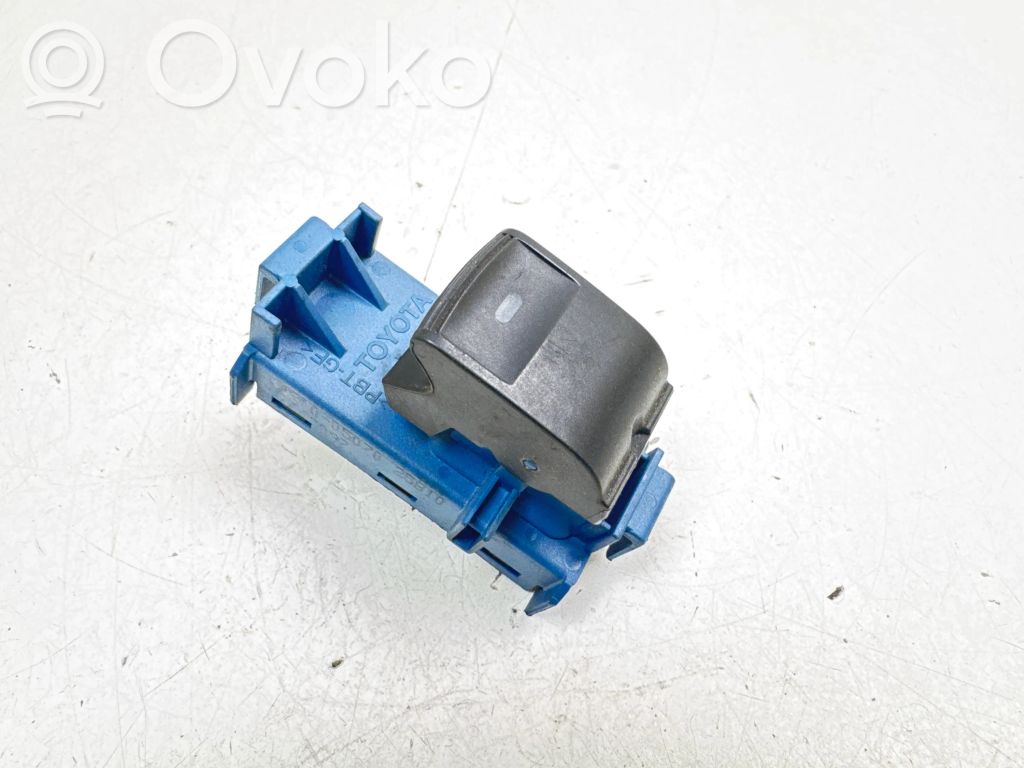 Toyota Avensis T270 Electric window control switch 