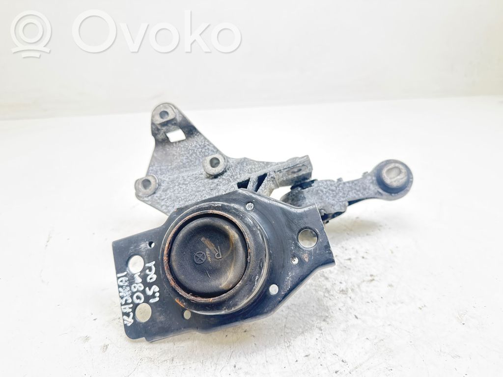 Nissan Qashqai Engine mount bracket 