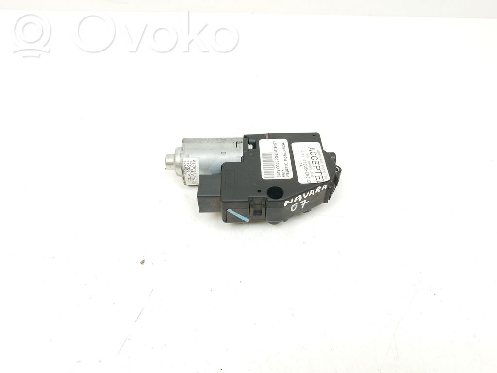 Nissan Navara D40 Motoriņš 