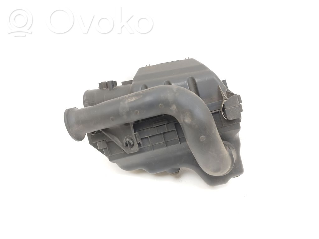 Toyota Verso-S Obudowa filtra powietrza 