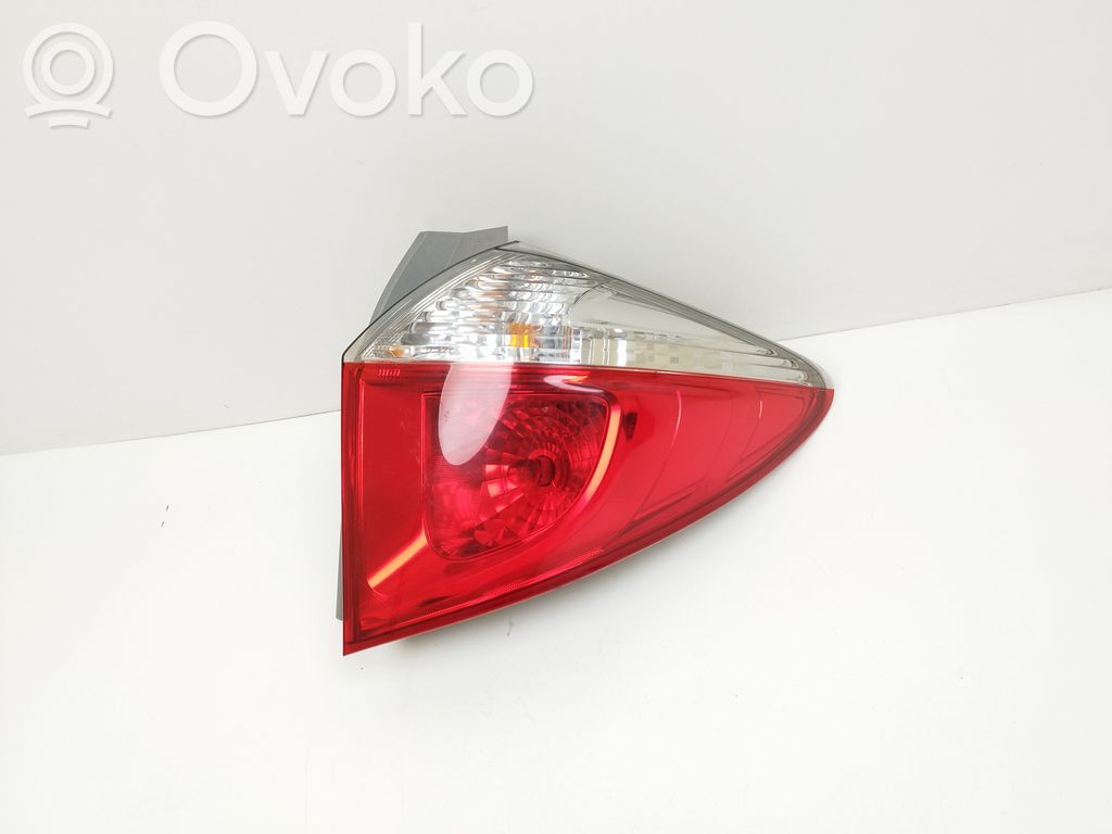Toyota Verso-S Lampa tylna 