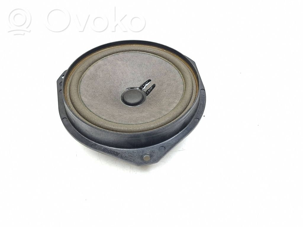Fiat 500X Front door speaker 