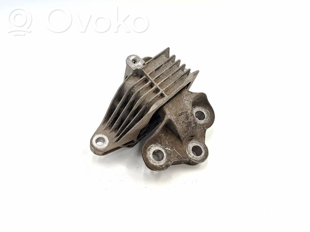 Opel Insignia B Engine mount bracket 