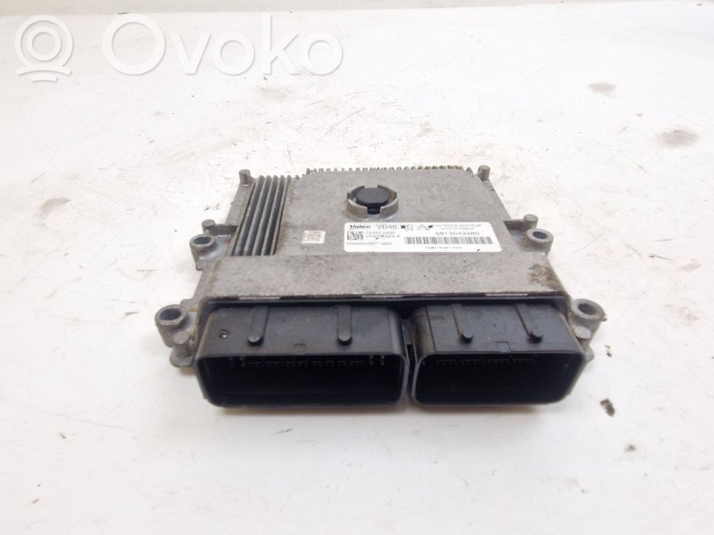 Citroen DS3 Engine control unit/module 