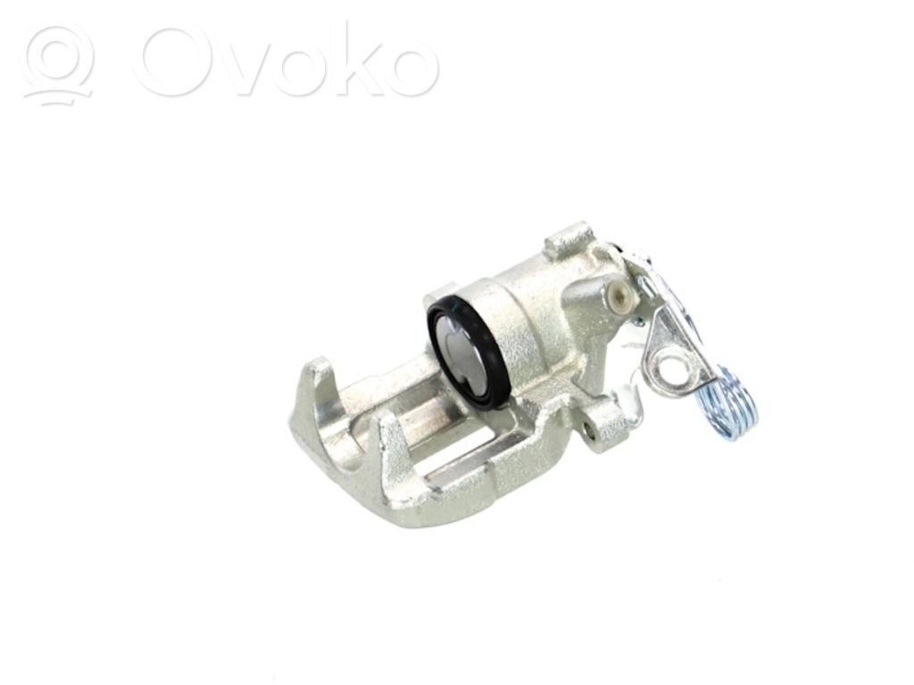 Audi A4 S4 B5 8D Aizmugurējais suports 