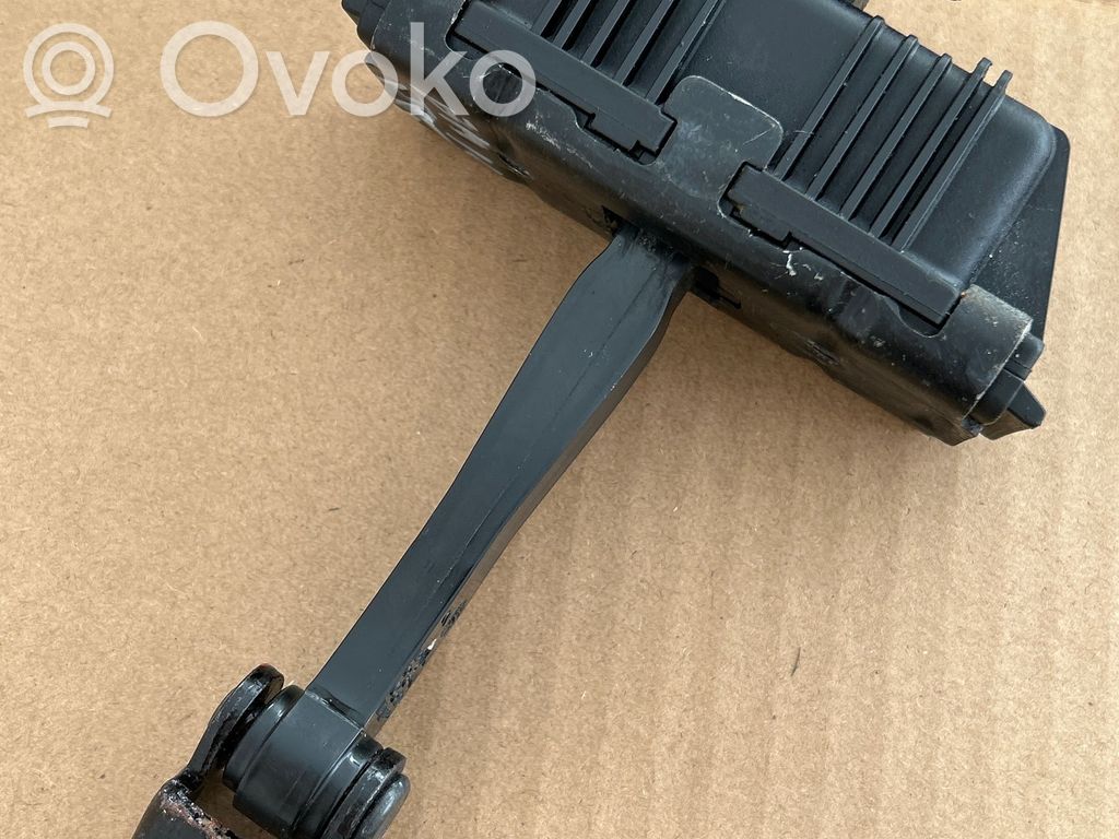 BMW 3 E90 E91 Front door check strap stopper 