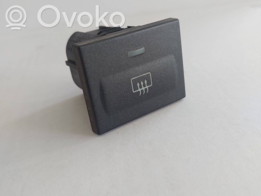 Ford Focus C-MAX Windscreen/window heater switch 