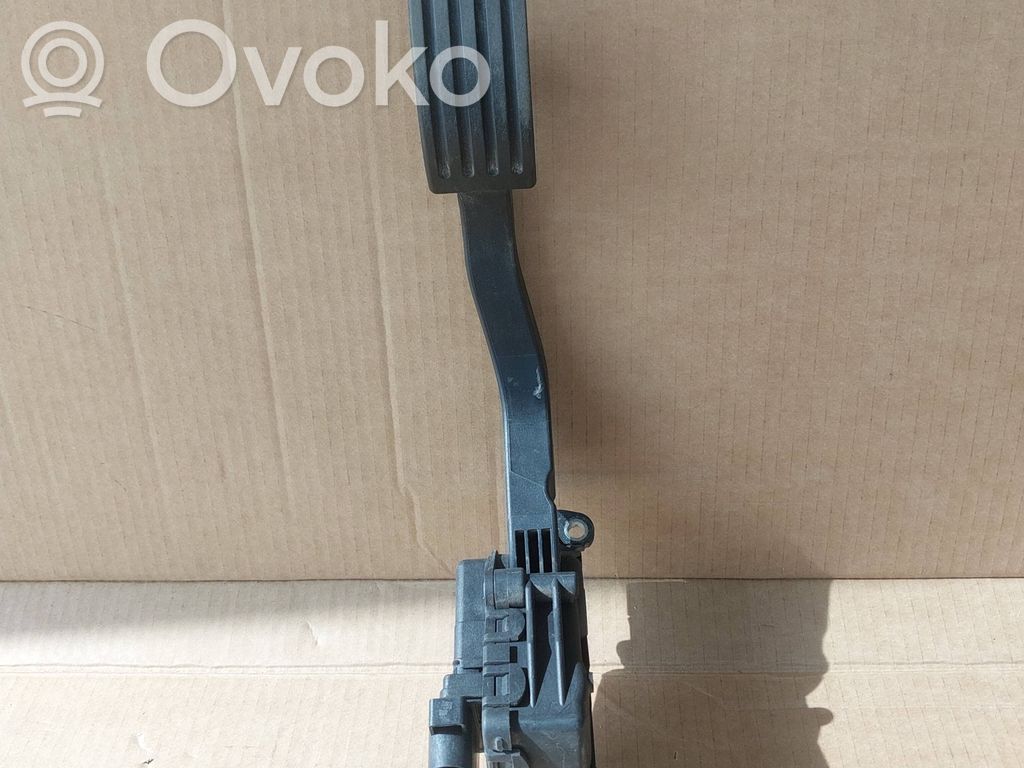 Ford Focus C-MAX Accelerator throttle pedal 
