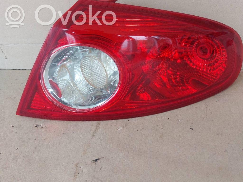 Chevrolet Lacetti Aizmugurējais lukturis virsbūvē 