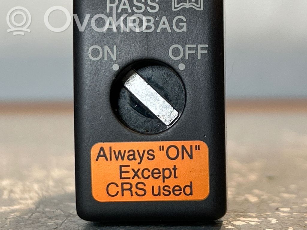 Other switches/knobs/shifts   6A18