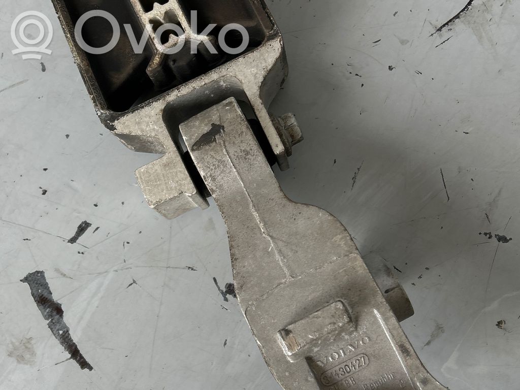 Volvo V40 Engine mounting bracket 