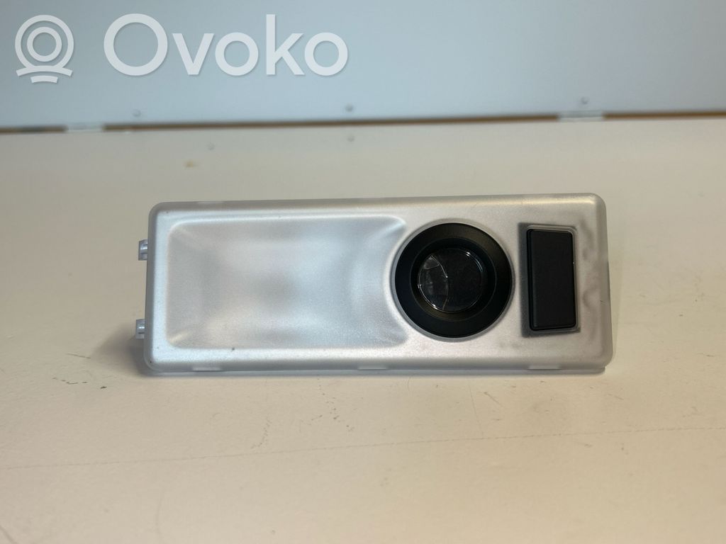 BMW 3 E90 E91 Galinių vietų apšvietimo žibintas 
