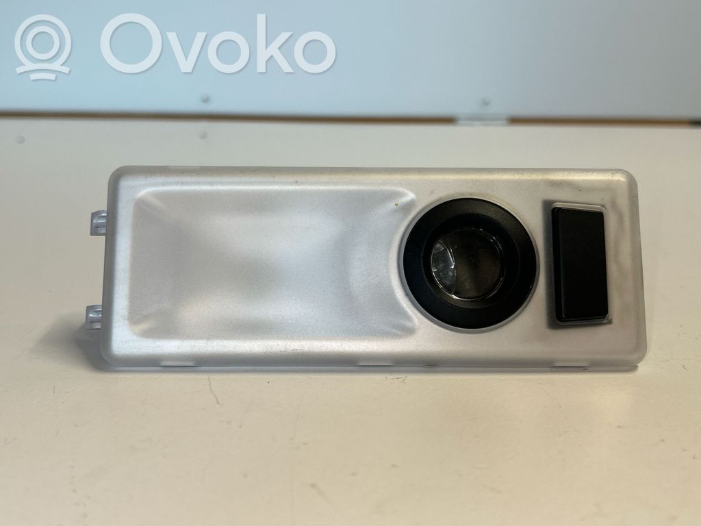 BMW 3 E90 E91 Galinių vietų apšvietimo žibintas 