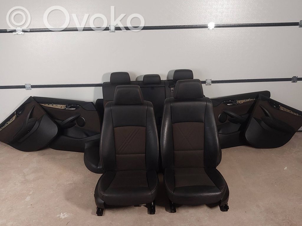 BMW X1 E84 Sėdynių komplektas 