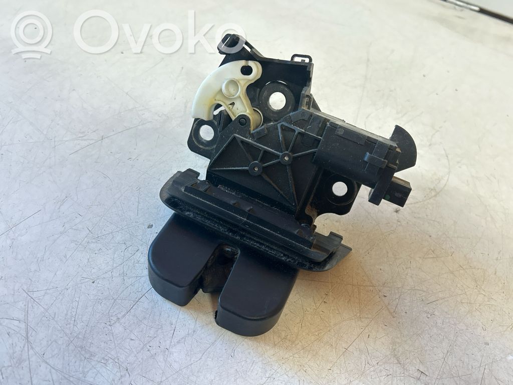 Audi A4 S4 B7 8E 8H Încuietoare portbagaj 