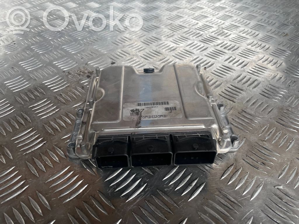 Engine control unit/module   8200112254,8200065996,28EM0265,0281010441