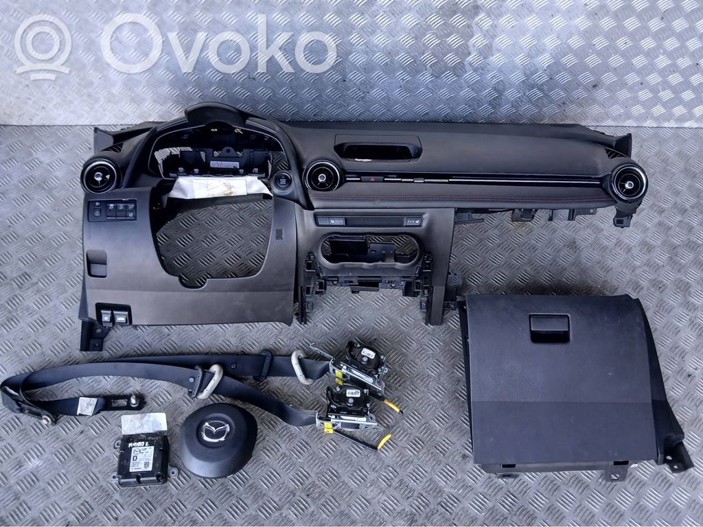 Panelė   MAZDA2IVHBDESKA