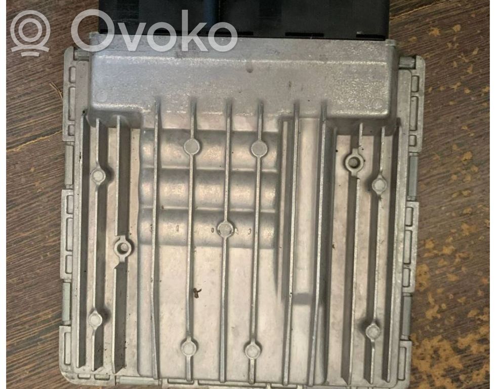 BMW X3 E83 Engine control unit/module ECU 