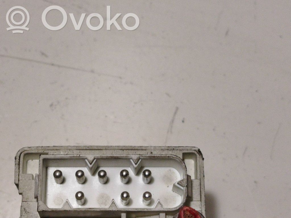 BMW 3 E46 Glow plug pre-heat relay 