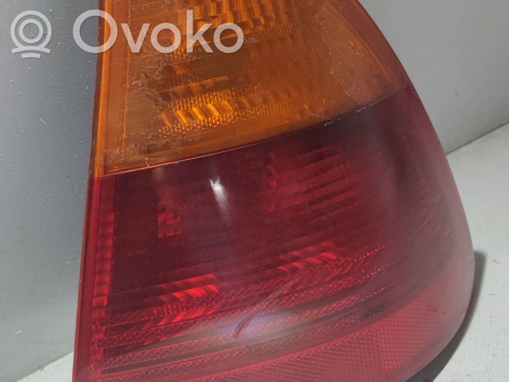 Rear/tail lights   6905628,8368758