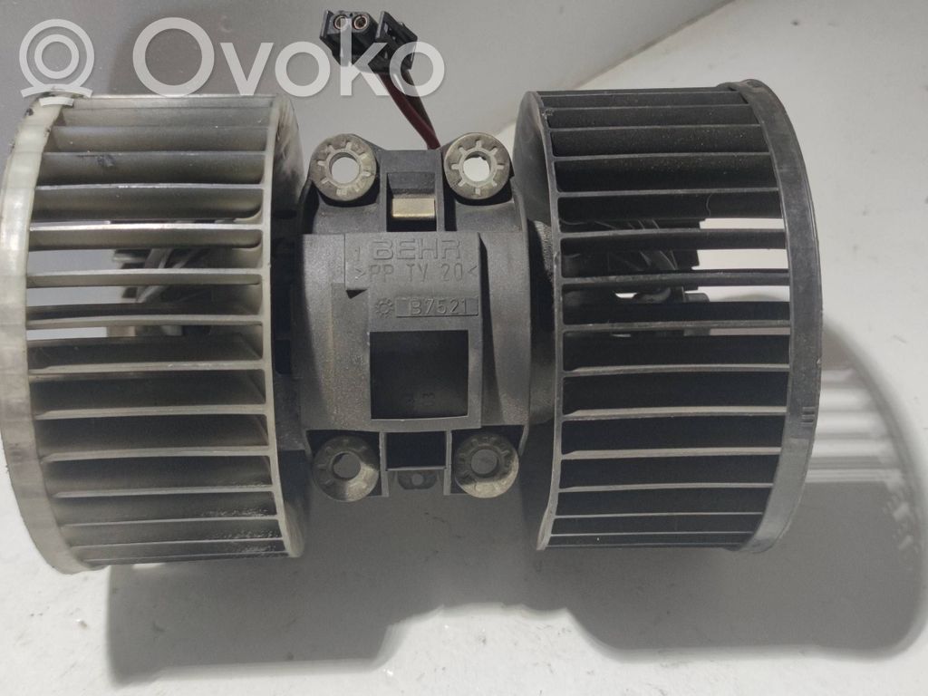 BMW 5 E60 E61 Cita veida salona detaļa 