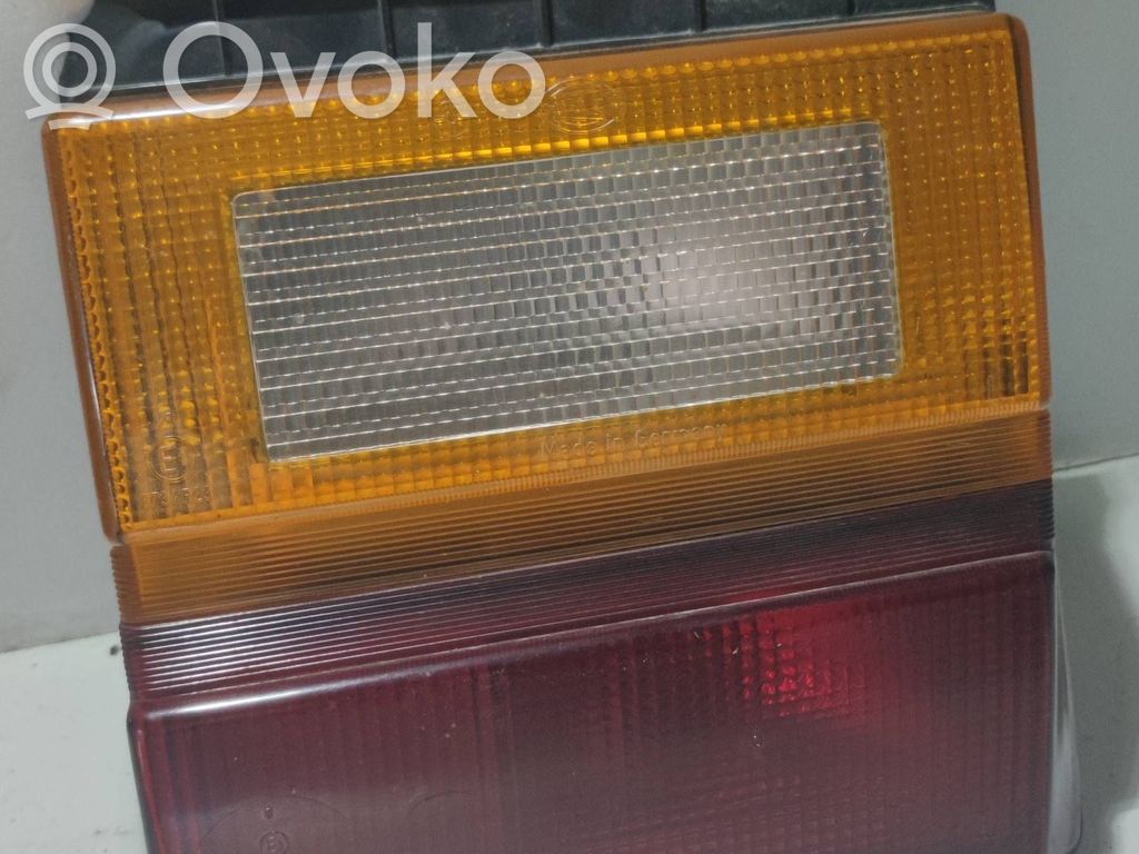 Audi 100 S4 C4 Aizmugurējais lukturis pārsegā 