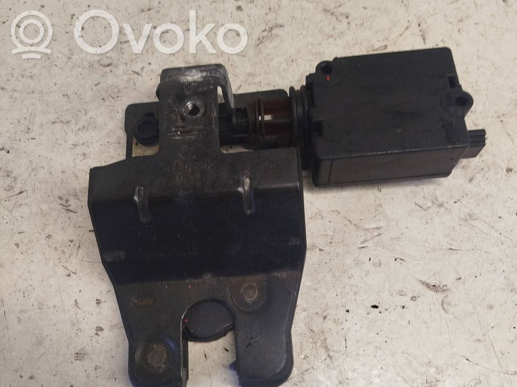 BMW 5 E39 Tailgate/trunk/boot lock/catch/latch 